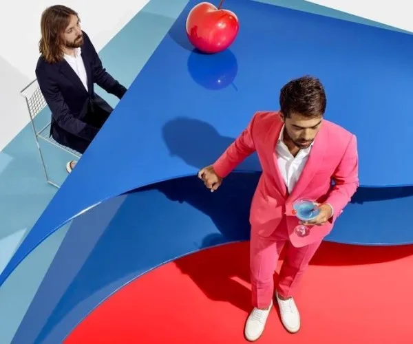 Breakbot at a blue piano with Irfane standing in front