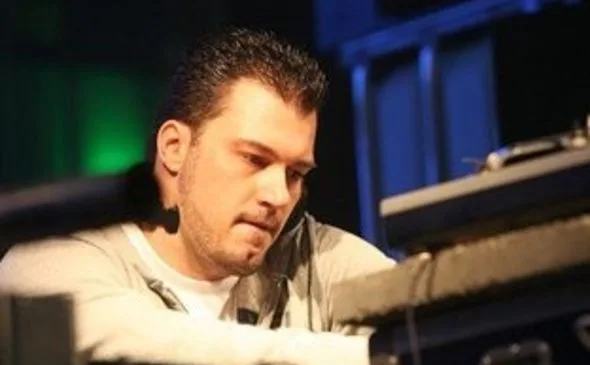Joey Beltram playing at the decks