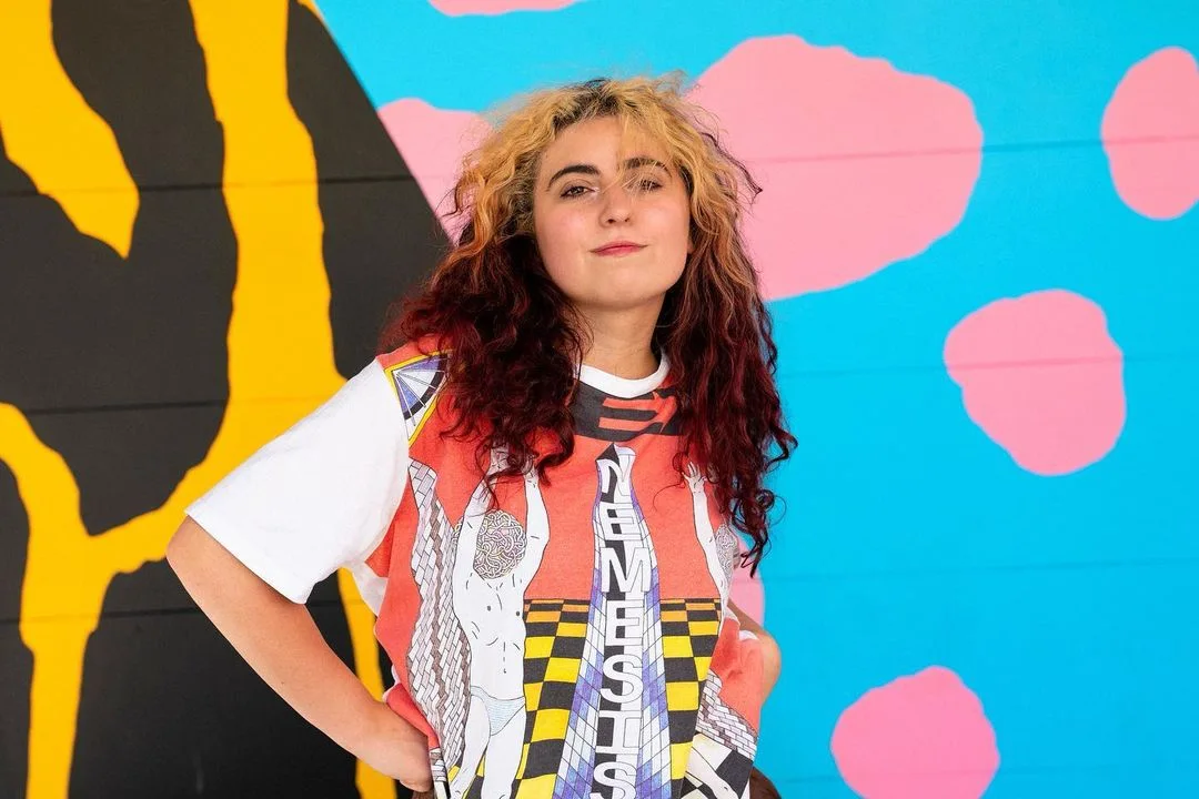 Promotional portrait of Reenie